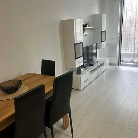 Apartmán The Place -apartments In Plovdiv, With Private Parking Plovdiv